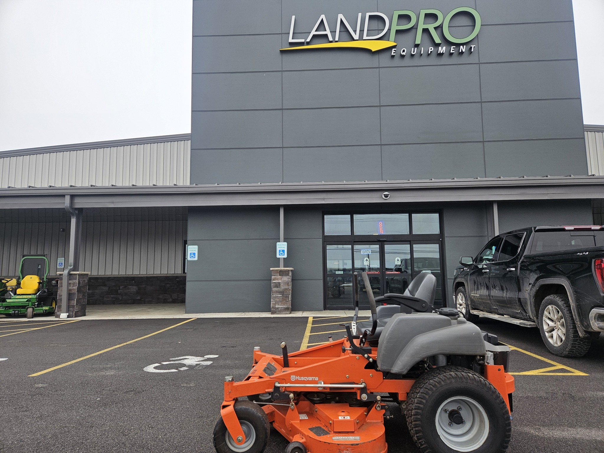 2018 Husqvarna MZ 52LE Lawn Mower