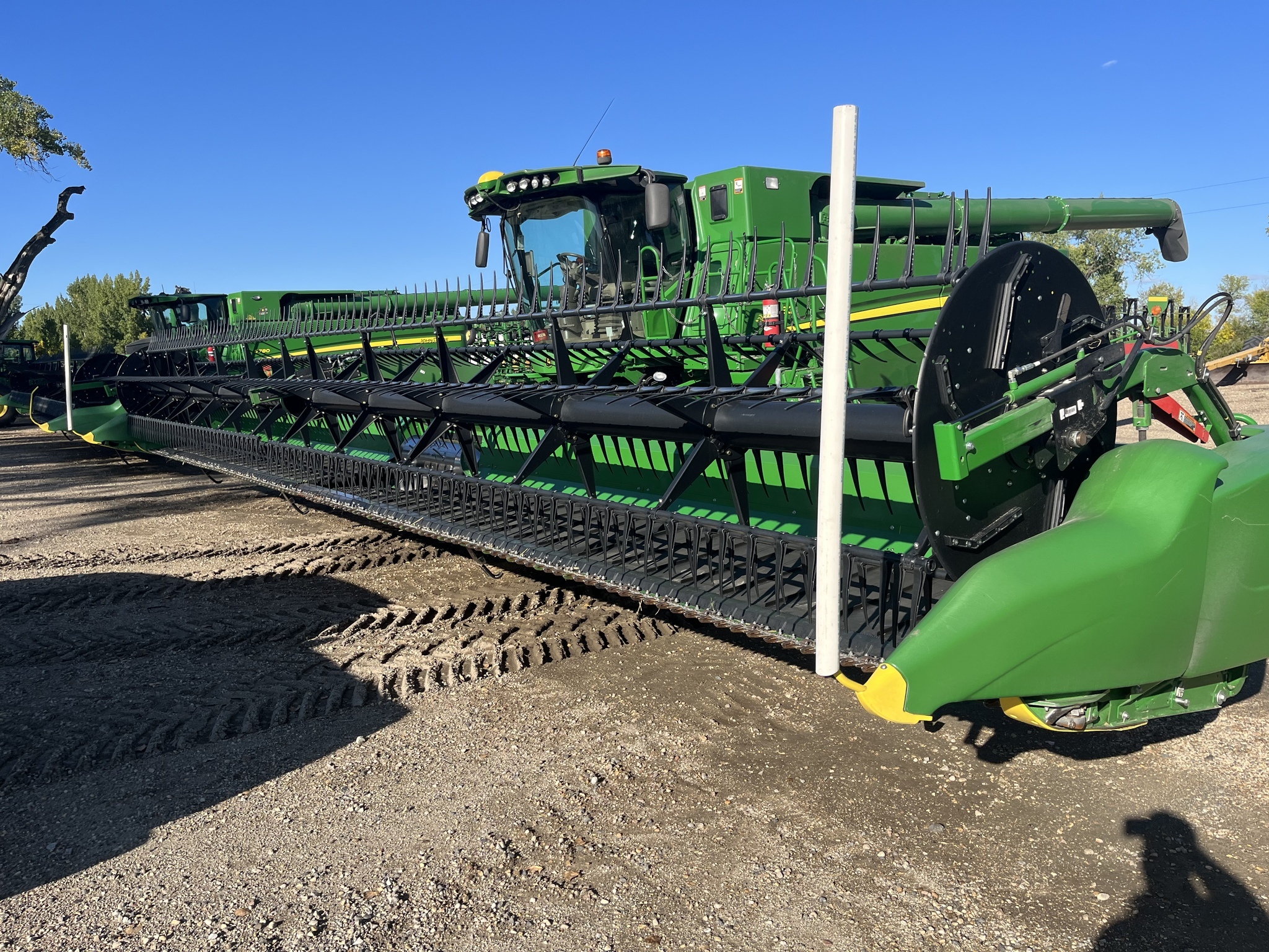 2020 John Deere 745FD Platform