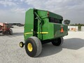  John Deere 569 Round Baler