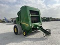  John Deere 569 Round Baler