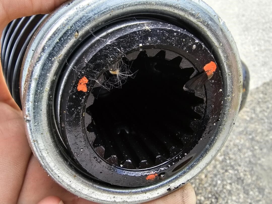  Kinze 1051 Grain Cart