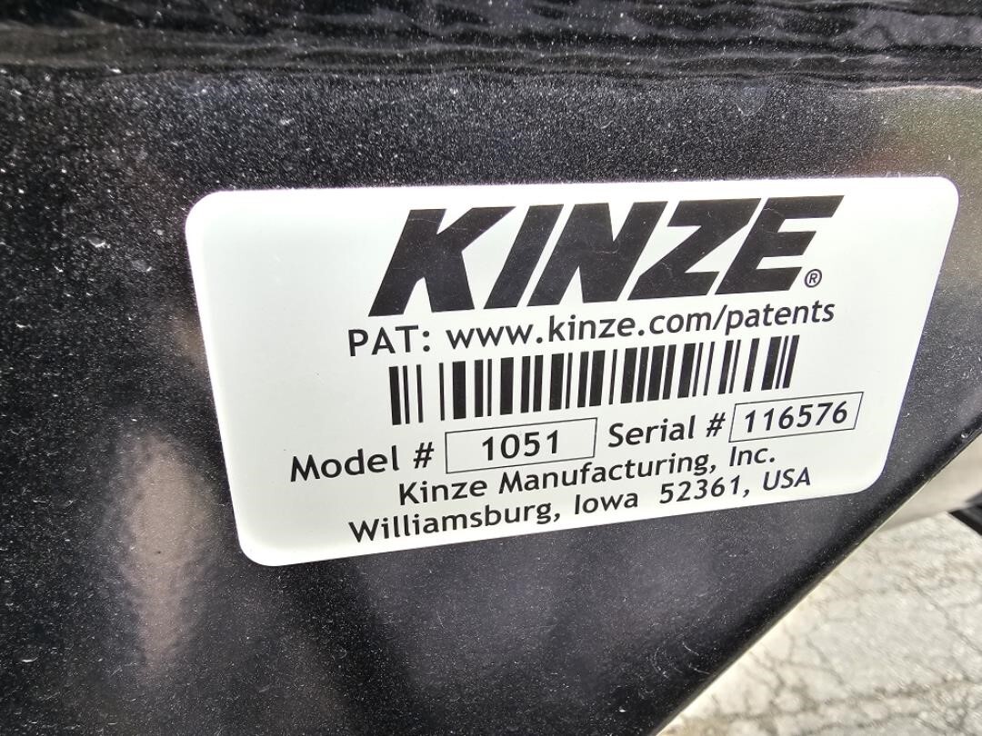  Kinze 1051 Grain Cart