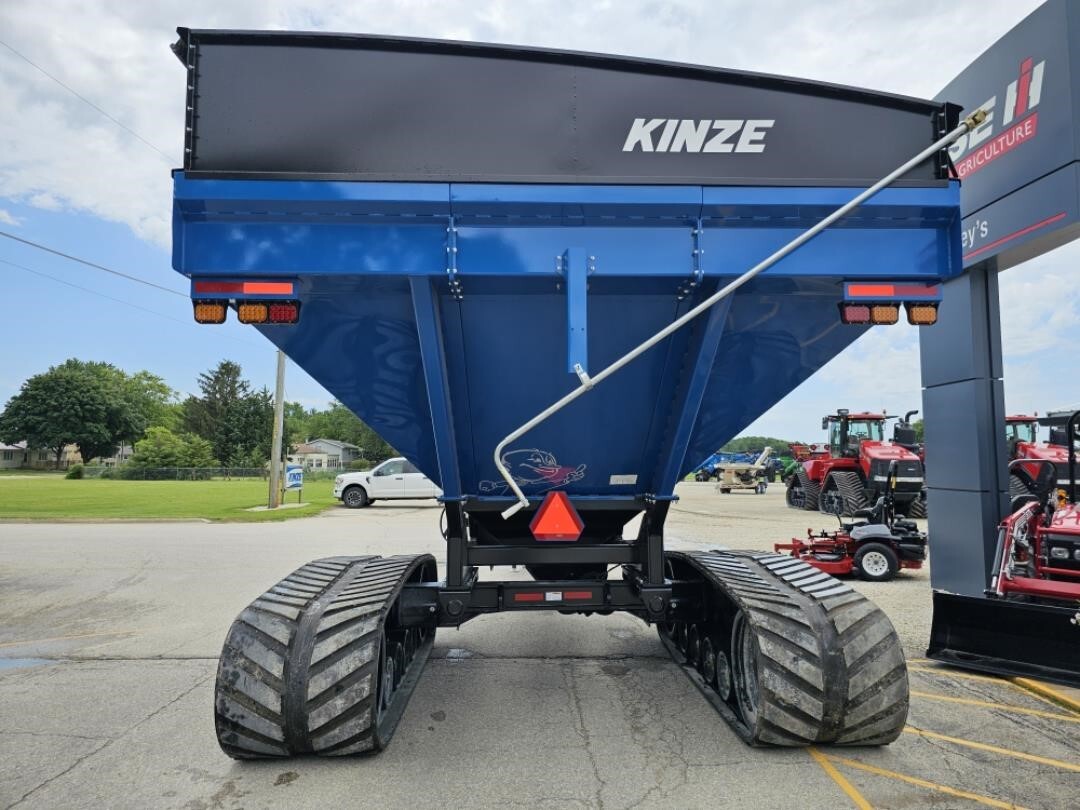  Kinze 1051 Grain Cart