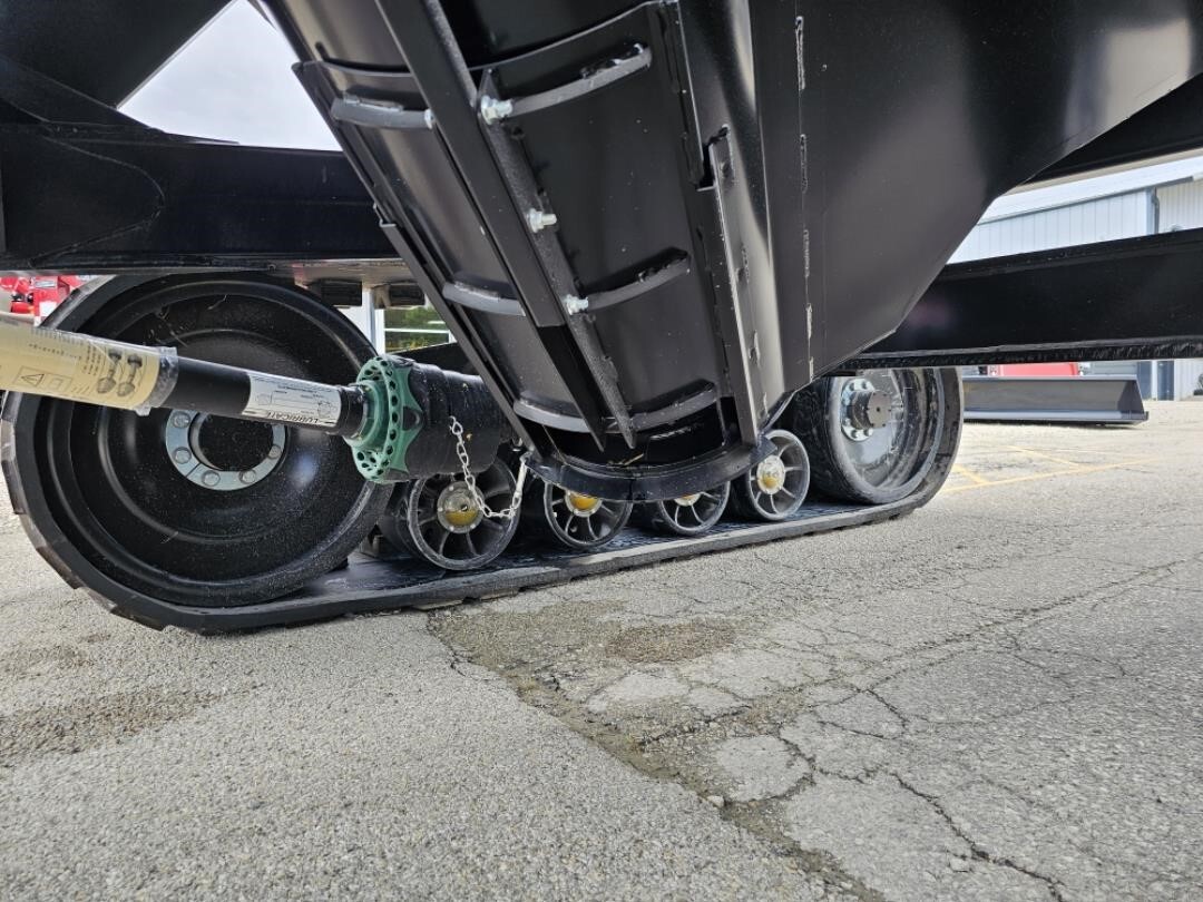  Kinze 1051 Grain Cart