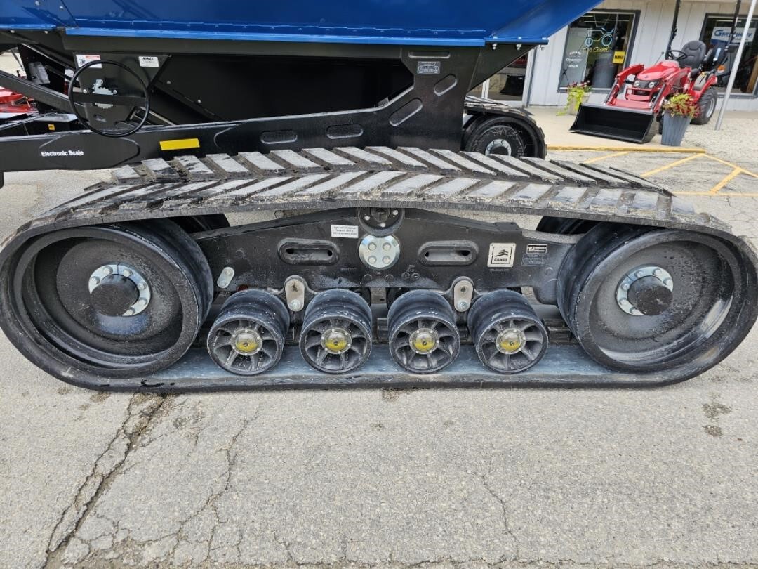  Kinze 1051 Grain Cart