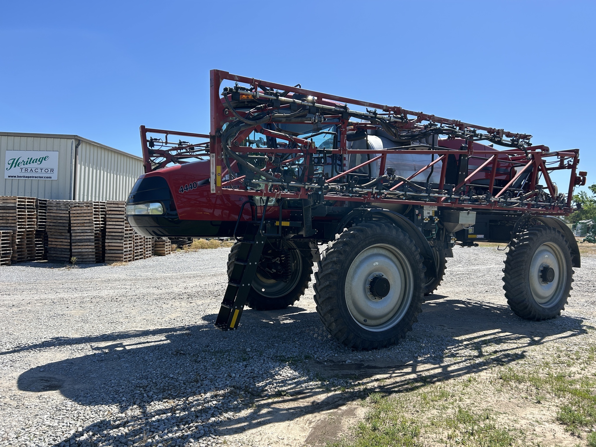 2018 Case IH Patriot 4440 Self-Propelled Sprayer