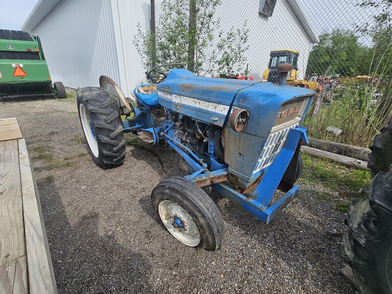 「傷ありですが2.3回使用」バンフォードの2000番 Used Ford 2000 Tractors for Sale - 13 Listings | Machinery Pete