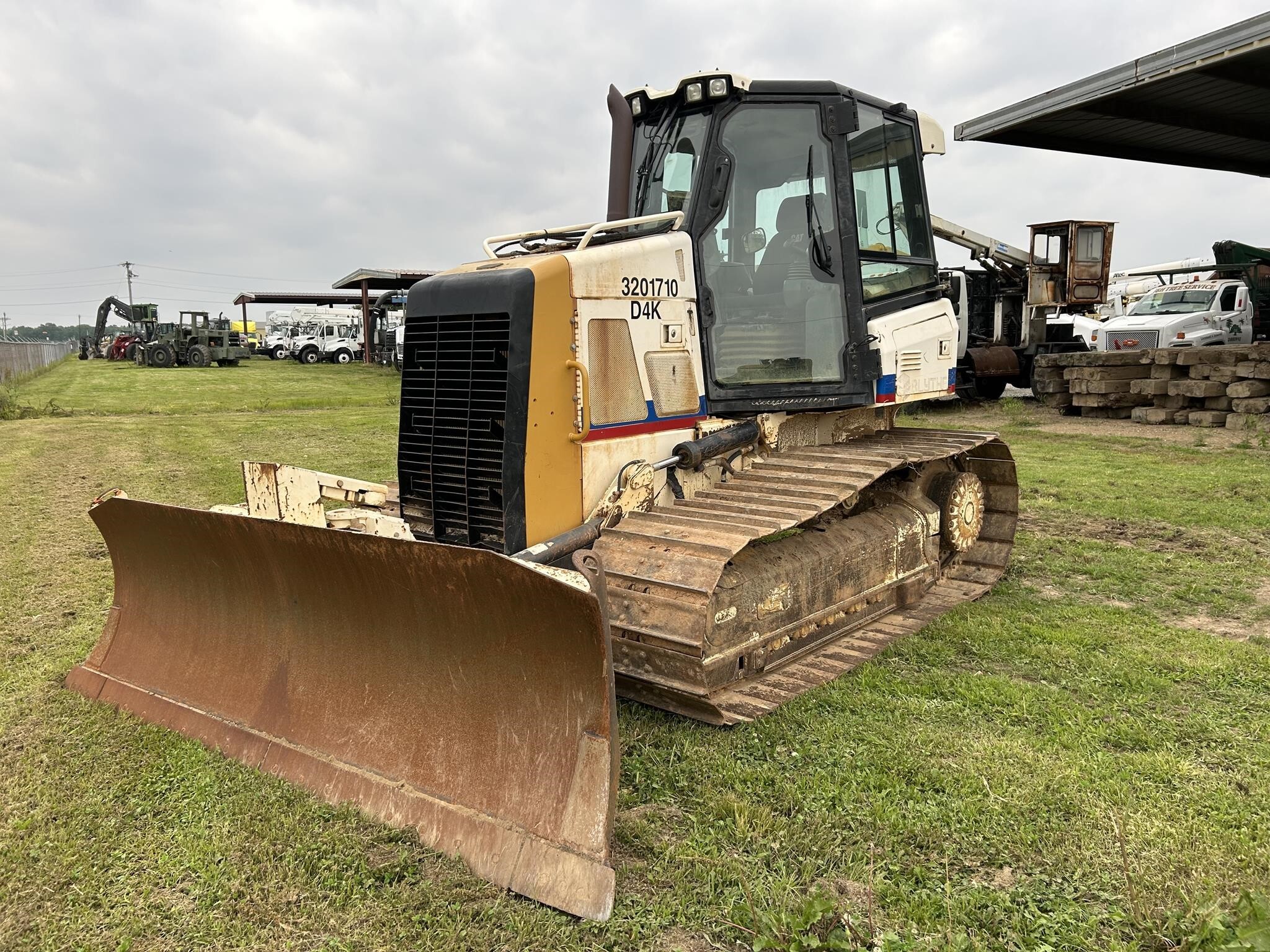 2015 Caterpillar D4K2 LGP Dozer