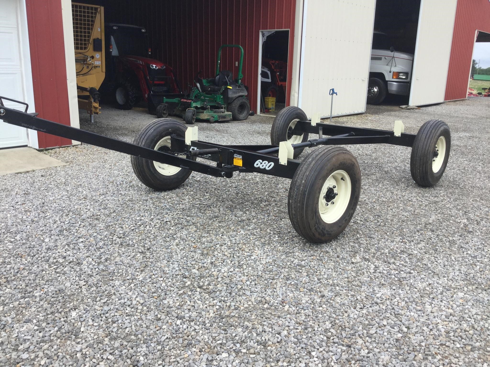  E-Z Trail 680 Header Trailer