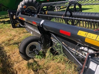 2019 MacDon FD140 Platform