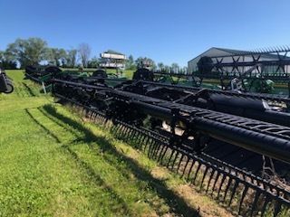 2019 MacDon FD140 Platform