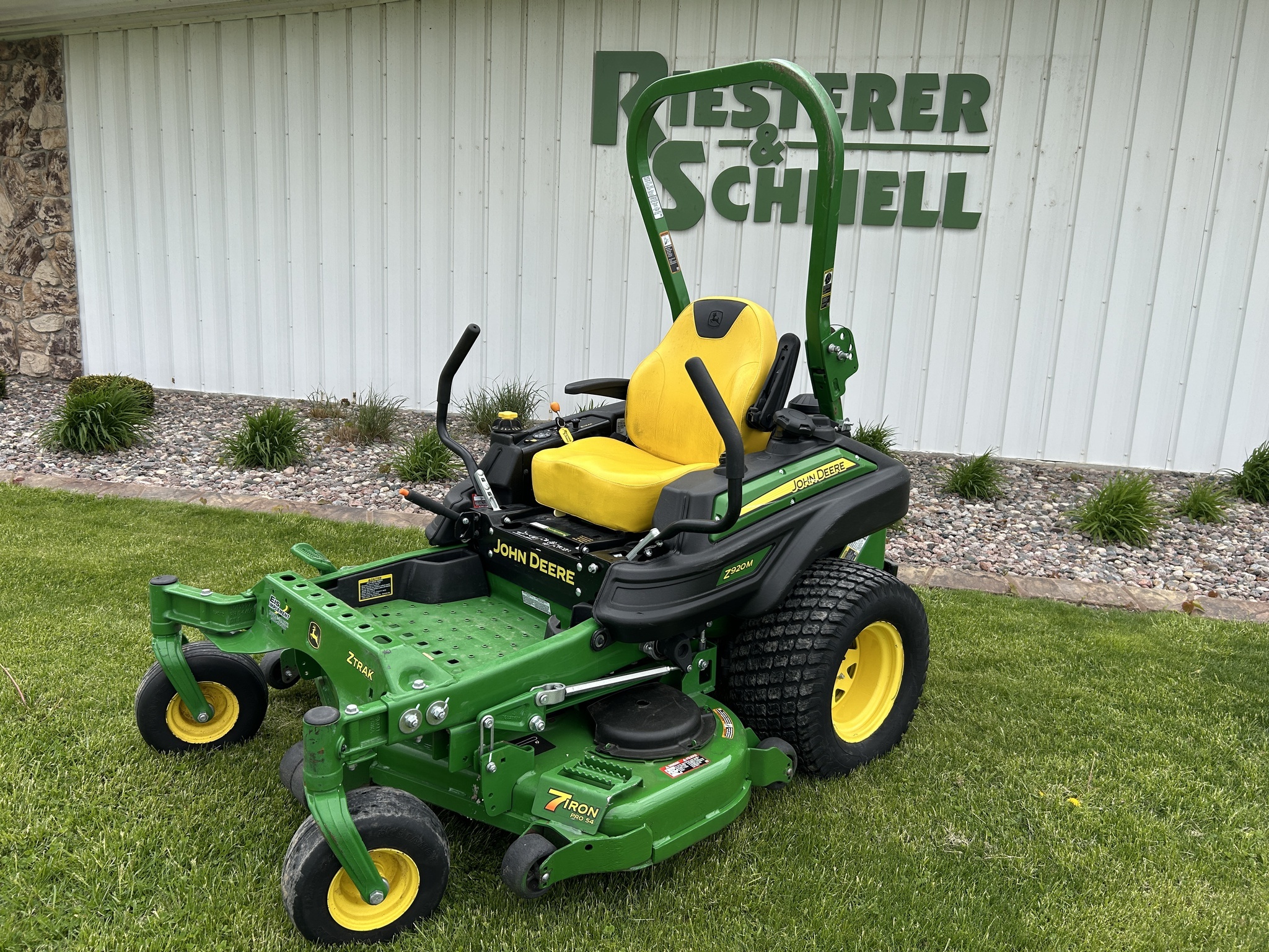 2021 John Deere Z920M Lawn Mower