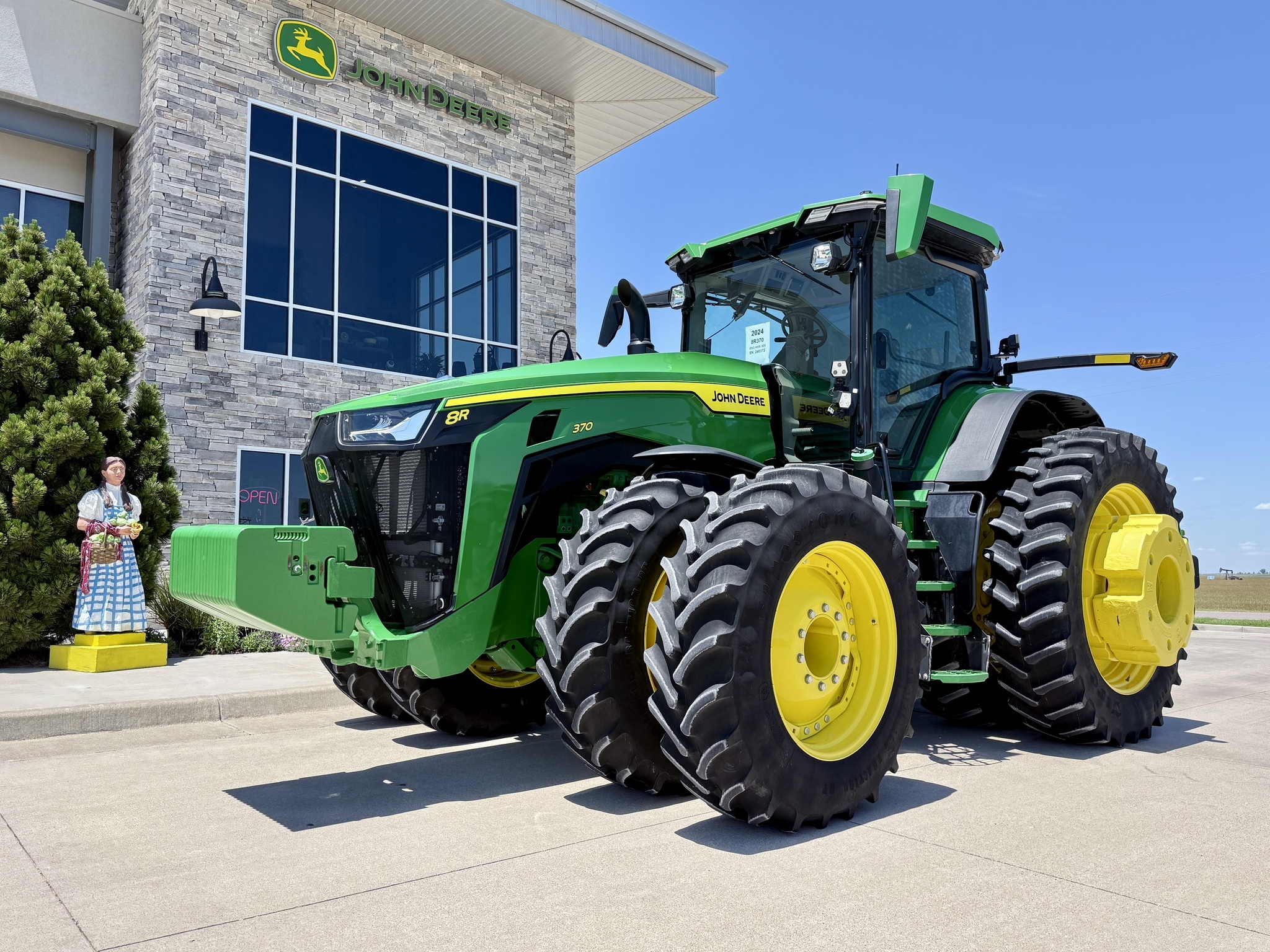 2024 John Deere 8R 370 Tractor