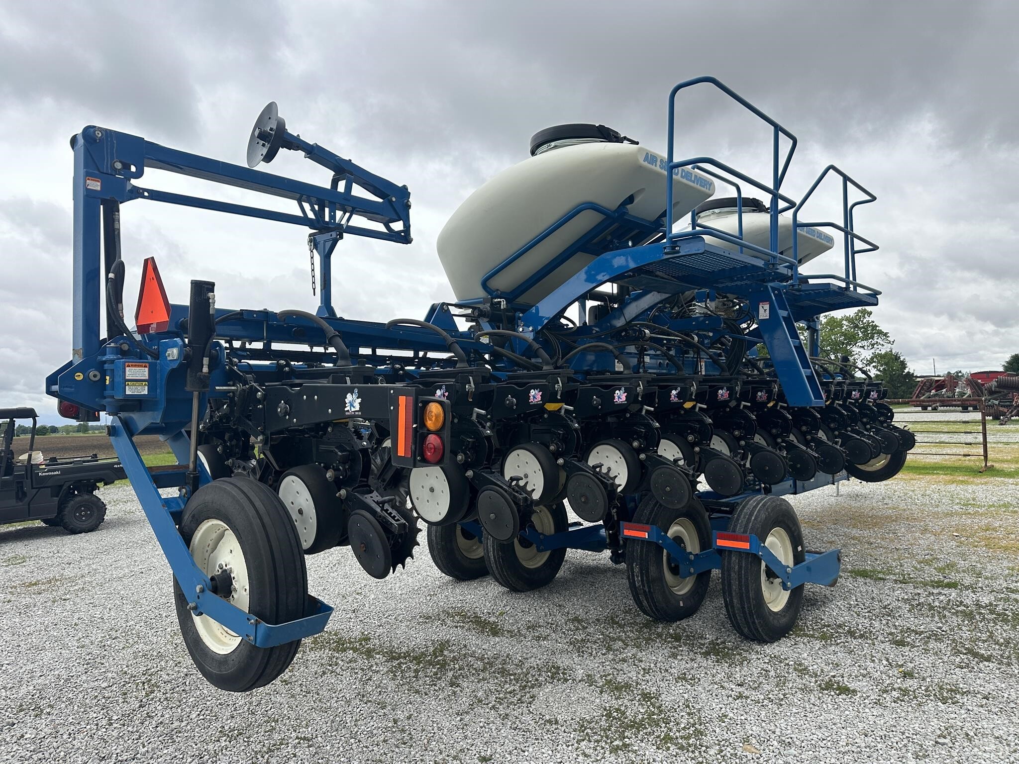 2010 Kinze 3660 ASD Planter