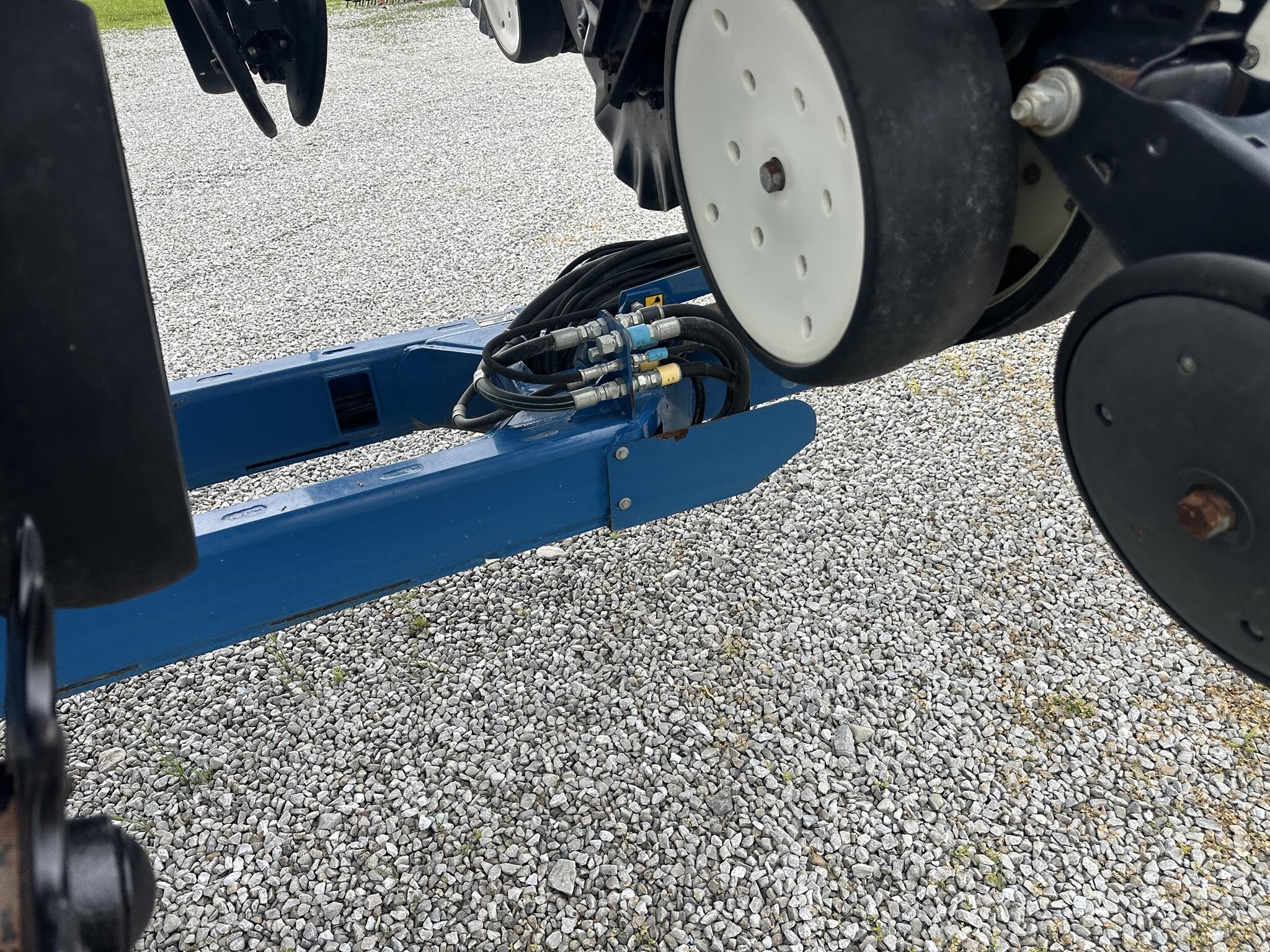 2010 Kinze 3660 ASD Planter