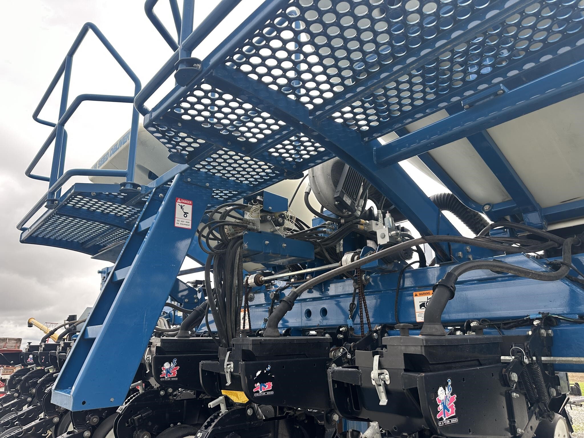 2010 Kinze 3660 ASD Planter