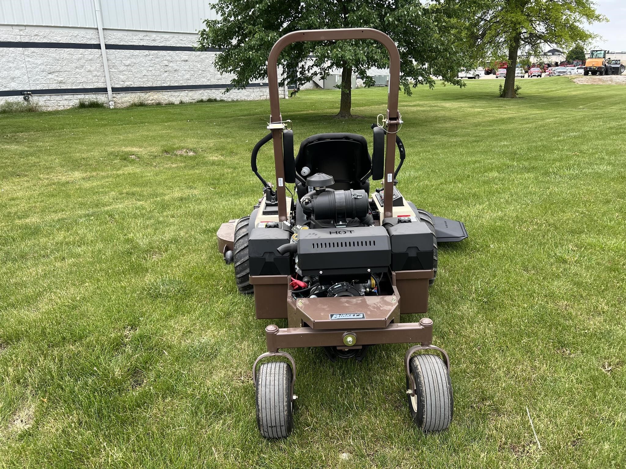 2025 Grasshopper 940EFI Lawn Mower