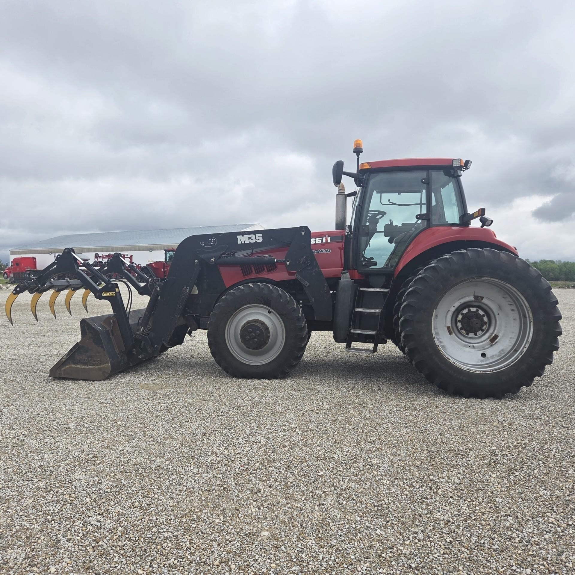 2009 Case IH Magnum 245 Tractor