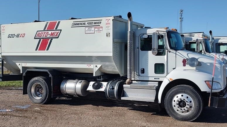 2022 Roto Mix 620-16XD Grinders and Mixer