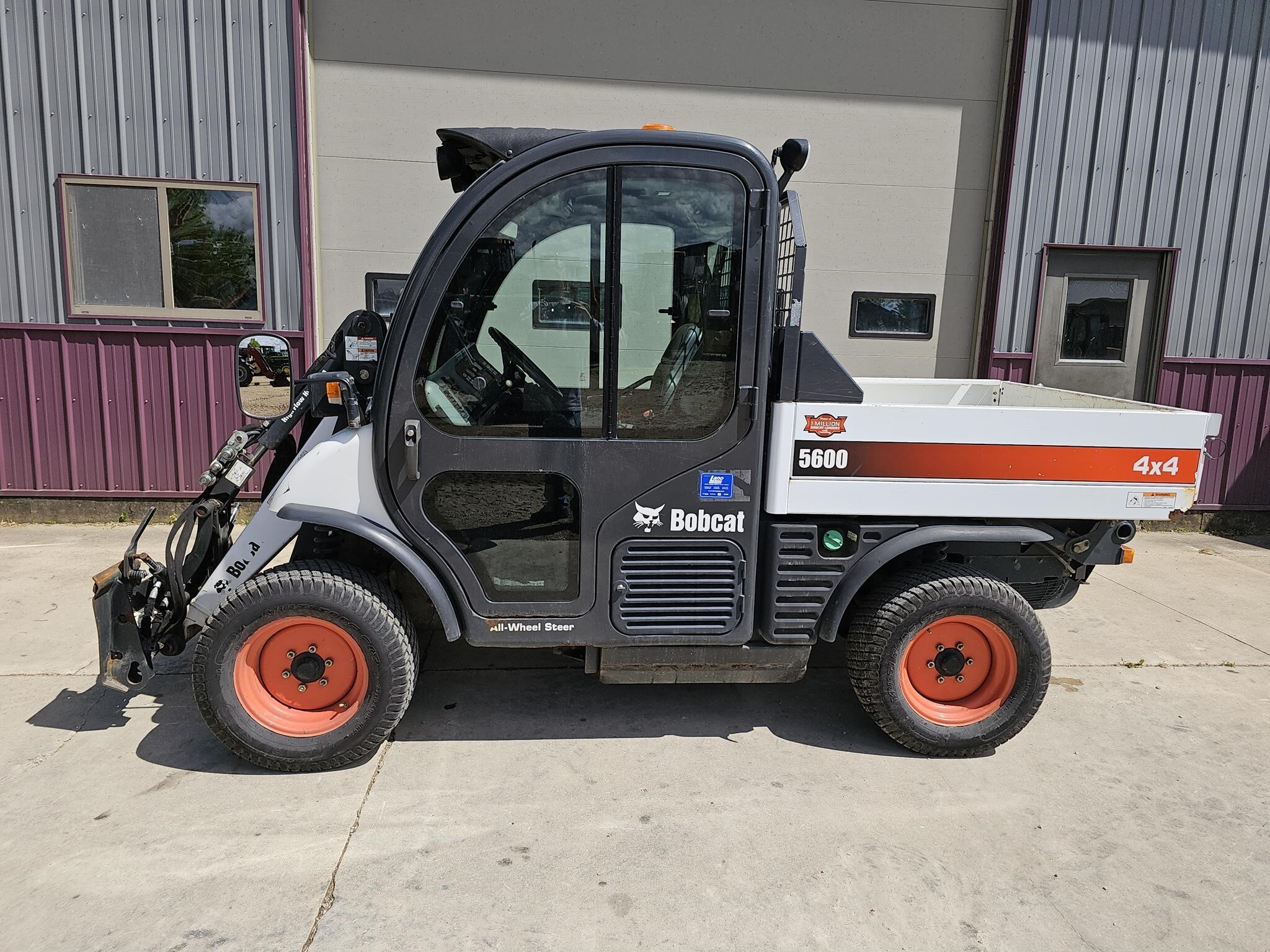 2014 Bobcat Toolcat 5600 ATVs and Utility Vehicle