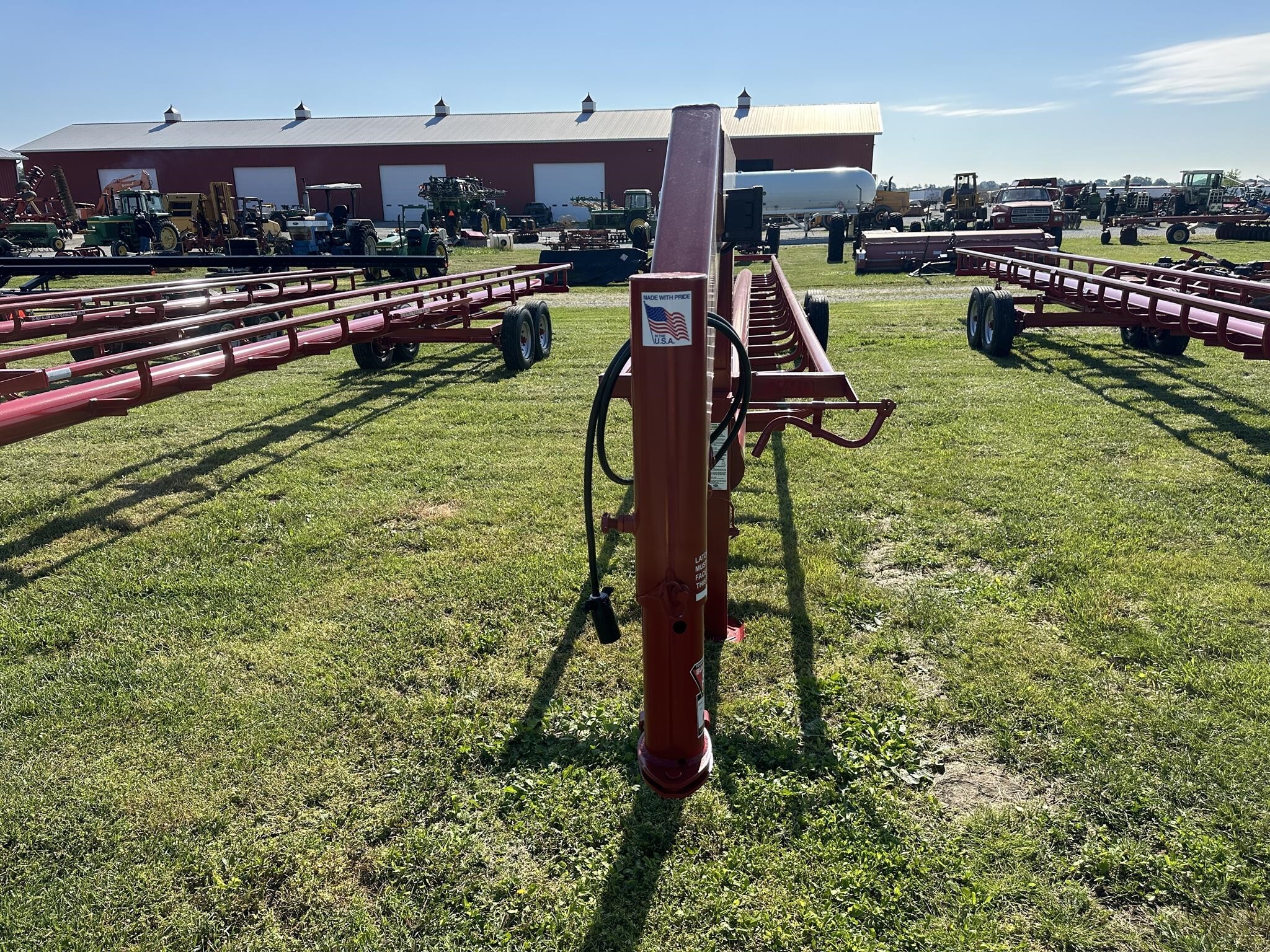 2025 Hayliner 42 Bale Wagons and Trailer