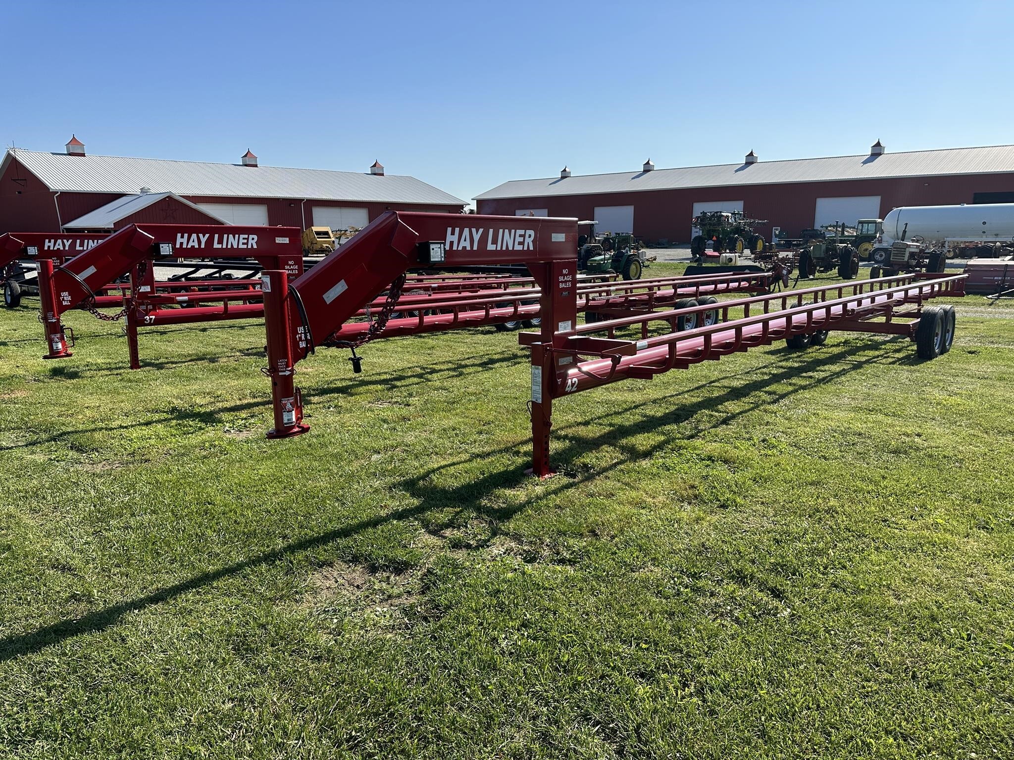 2025 Hayliner 42 Bale Wagons and Trailer