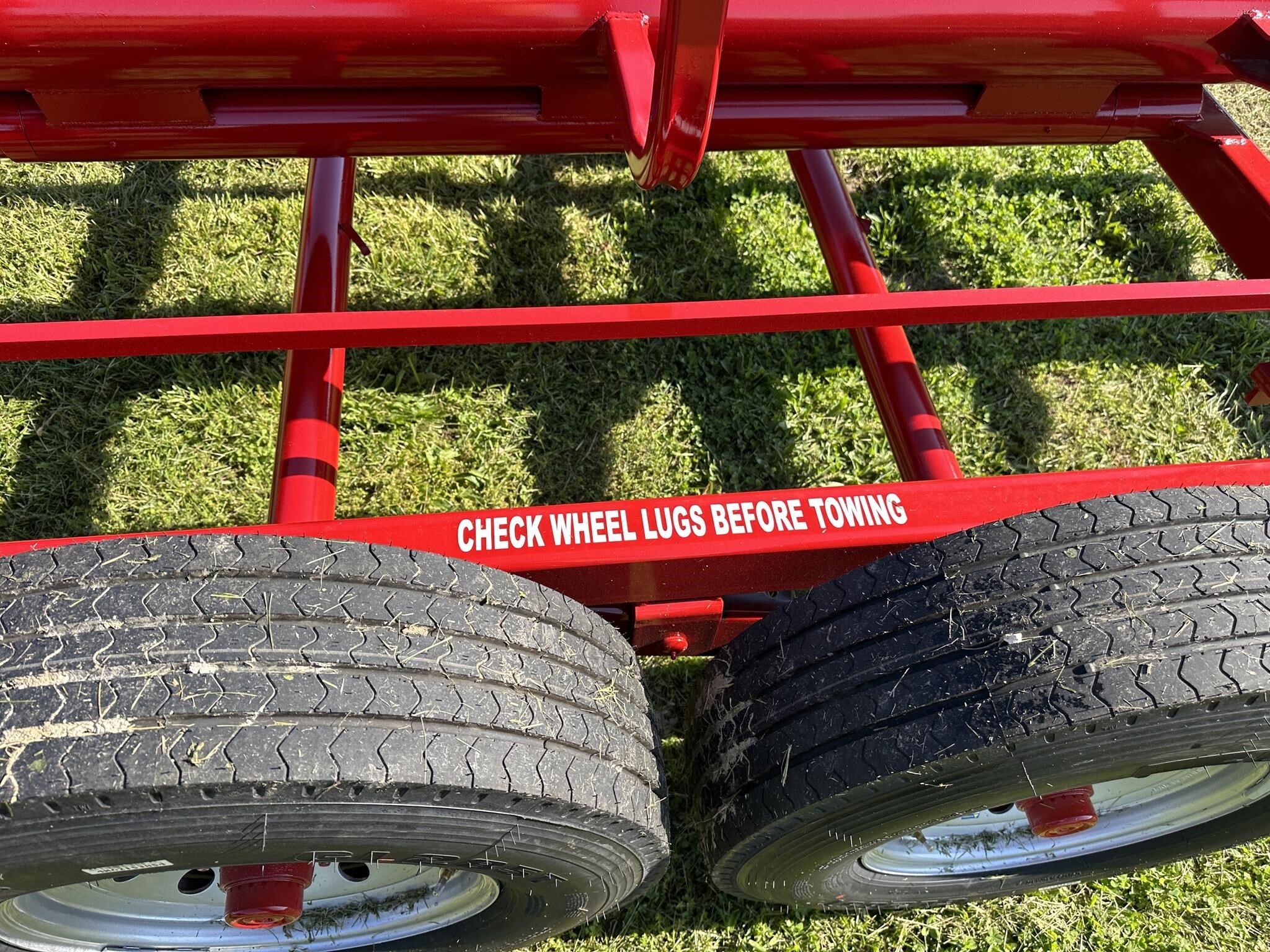 2025 Hayliner 42 Bale Wagons and Trailer