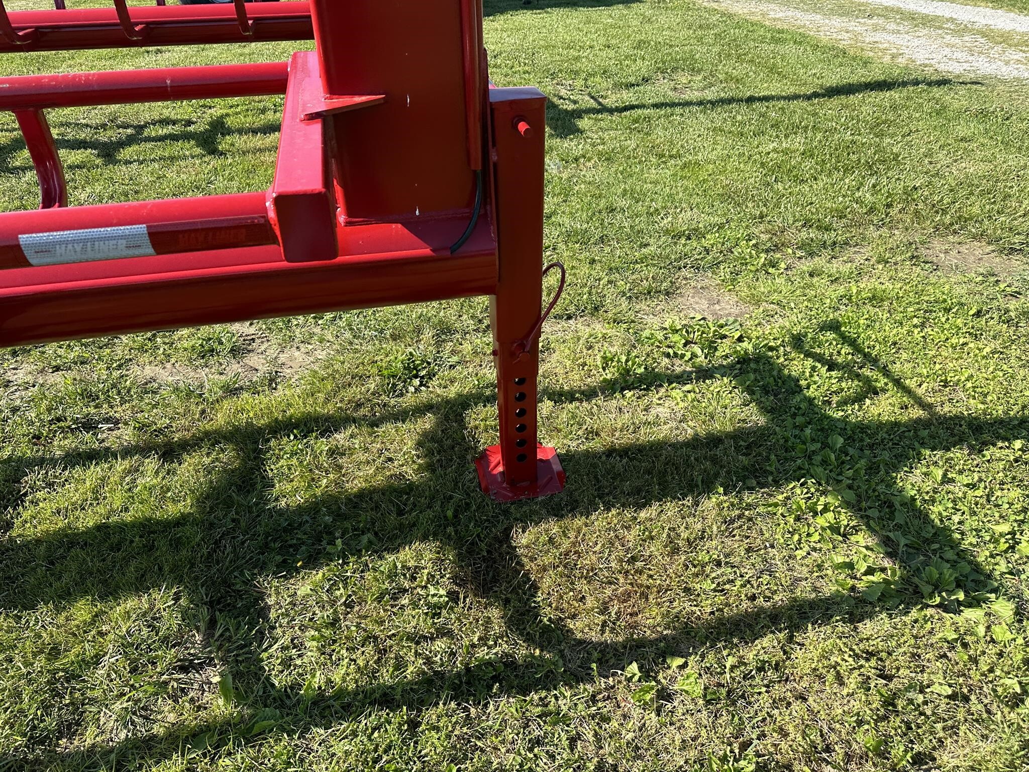 2025 Hayliner 42 Bale Wagons and Trailer