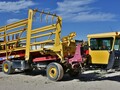 2013 New Holland H9880 Bale Wagons and Trailer