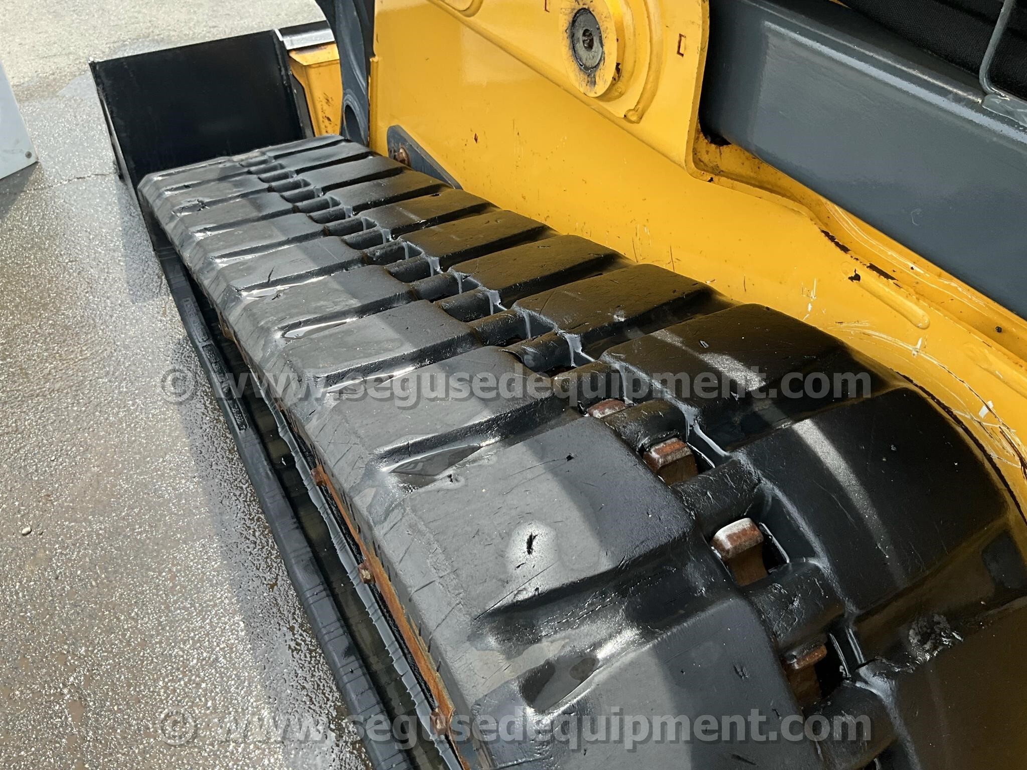 2018 Deere 331G Skid Steer
