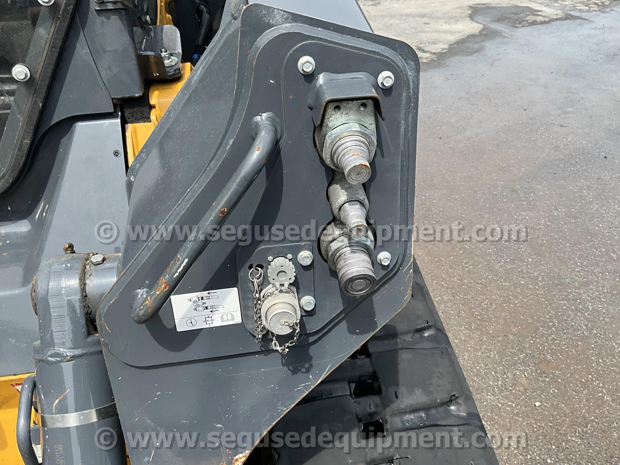 2018 Deere 331G Skid Steer