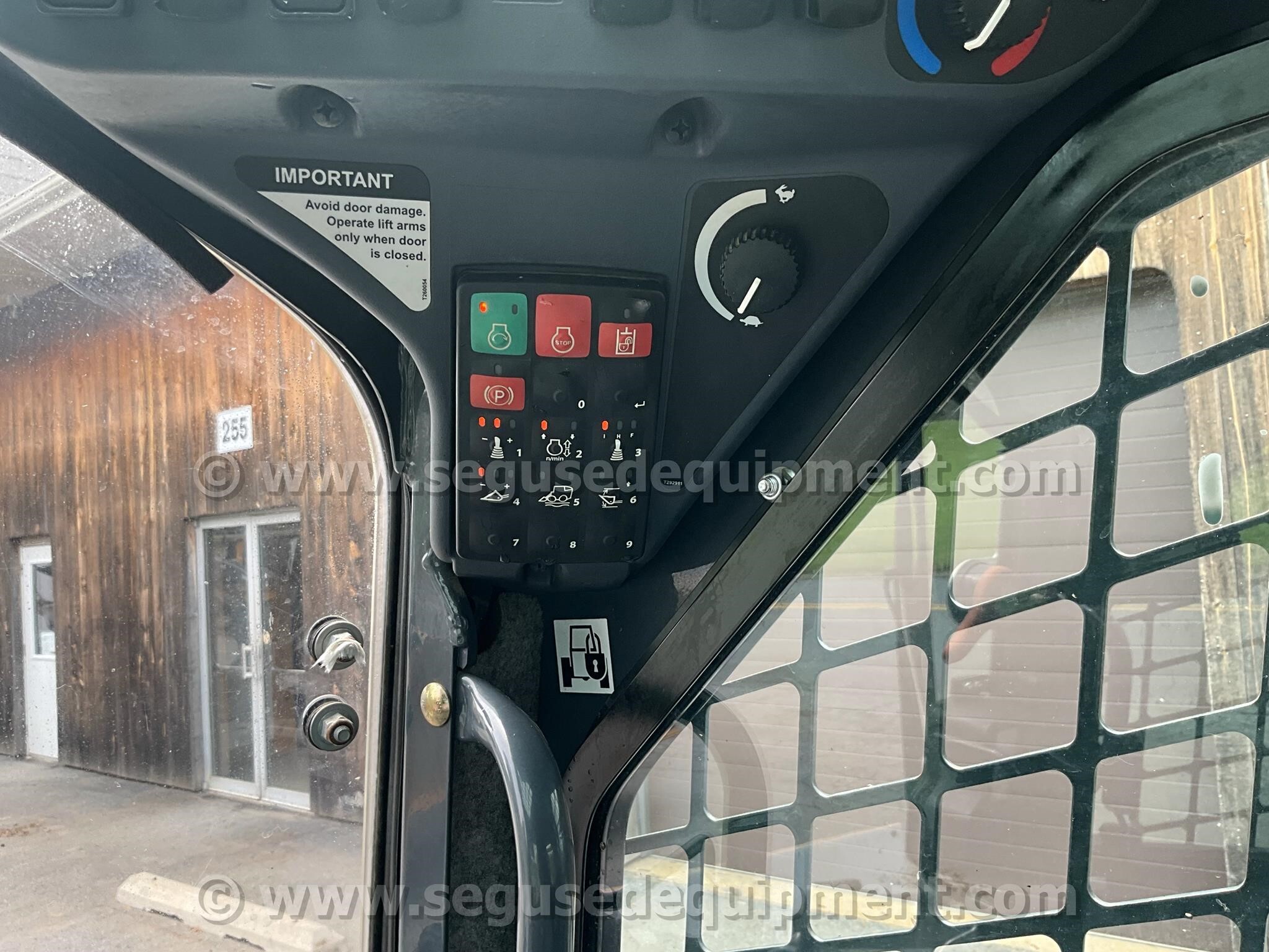 2018 Deere 331G Skid Steer