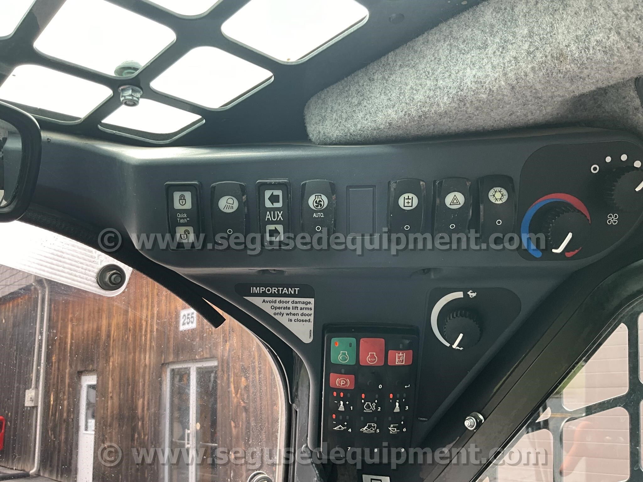 2018 Deere 331G Skid Steer