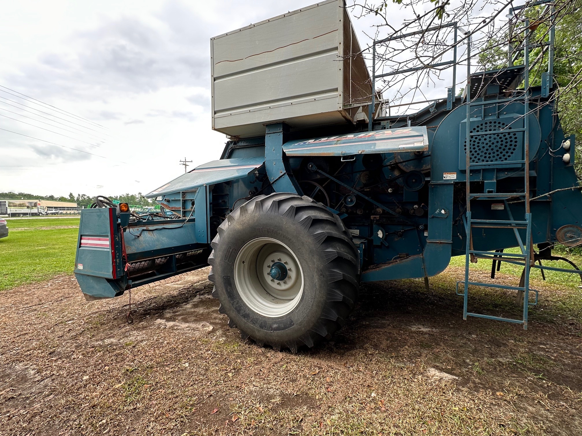 2017 Amadas 2110 Peanut Equipment