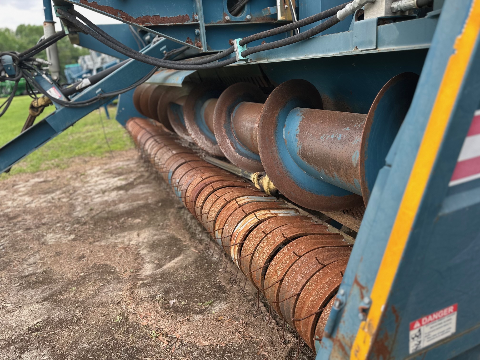2017 Amadas 2110 Peanut Equipment