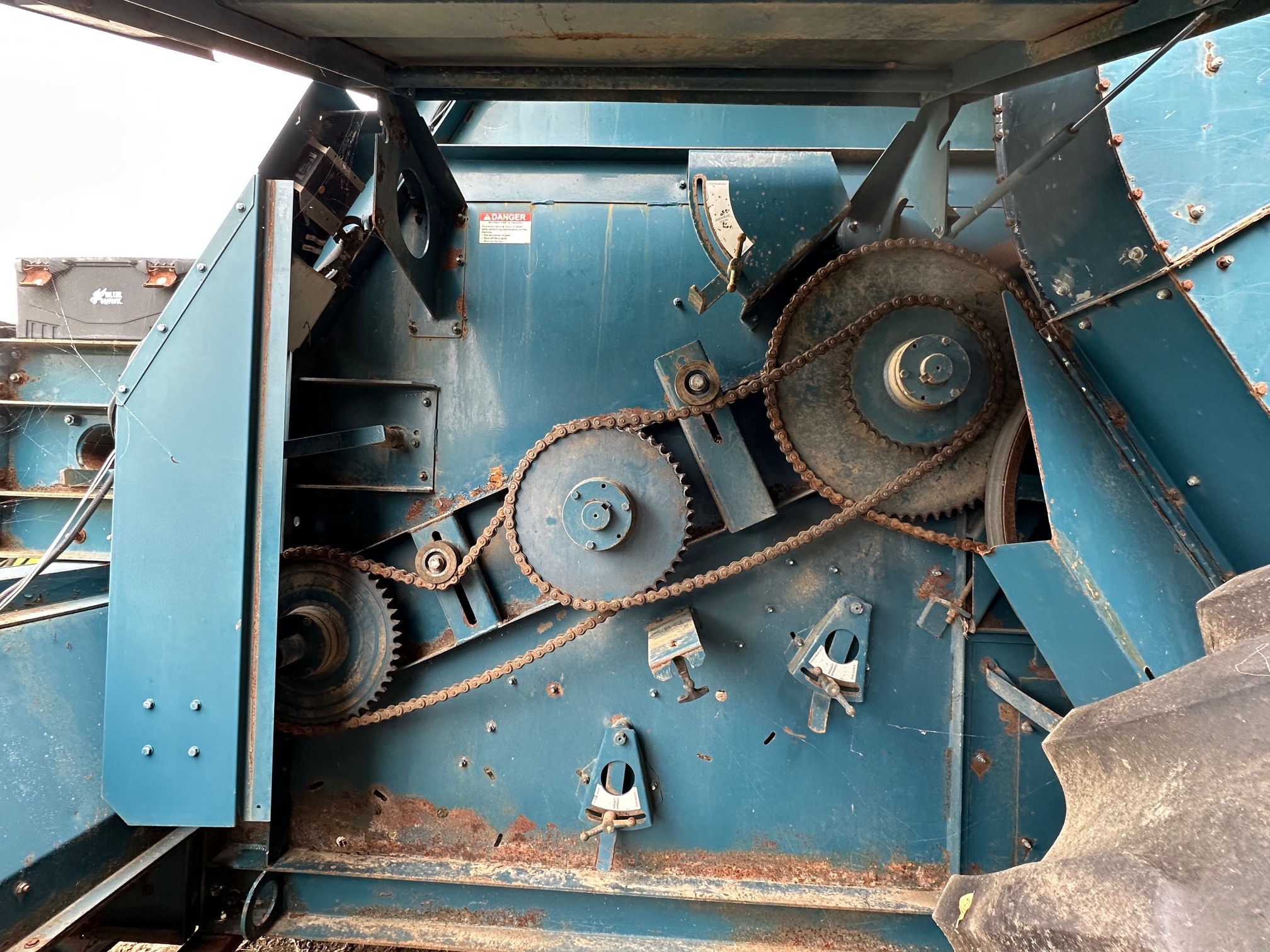 2017 Amadas 2110 Peanut Equipment
