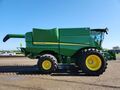 2024 John Deere S780 Combine