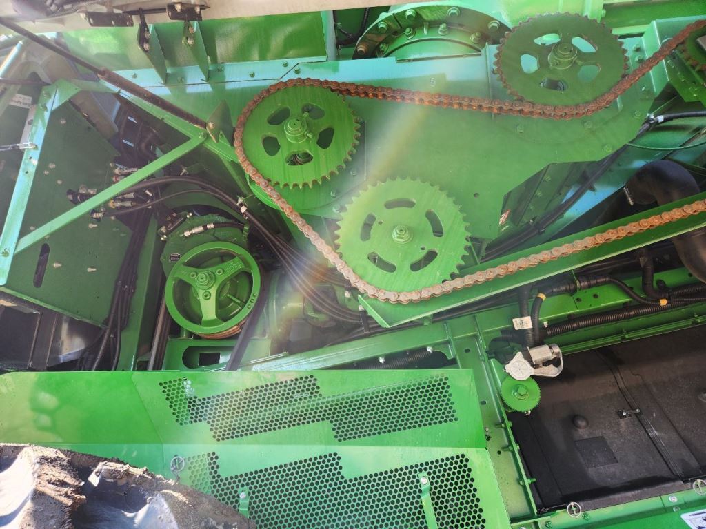 2024 John Deere S780 Combine