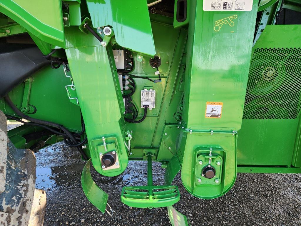 2024 John Deere S780 Combine