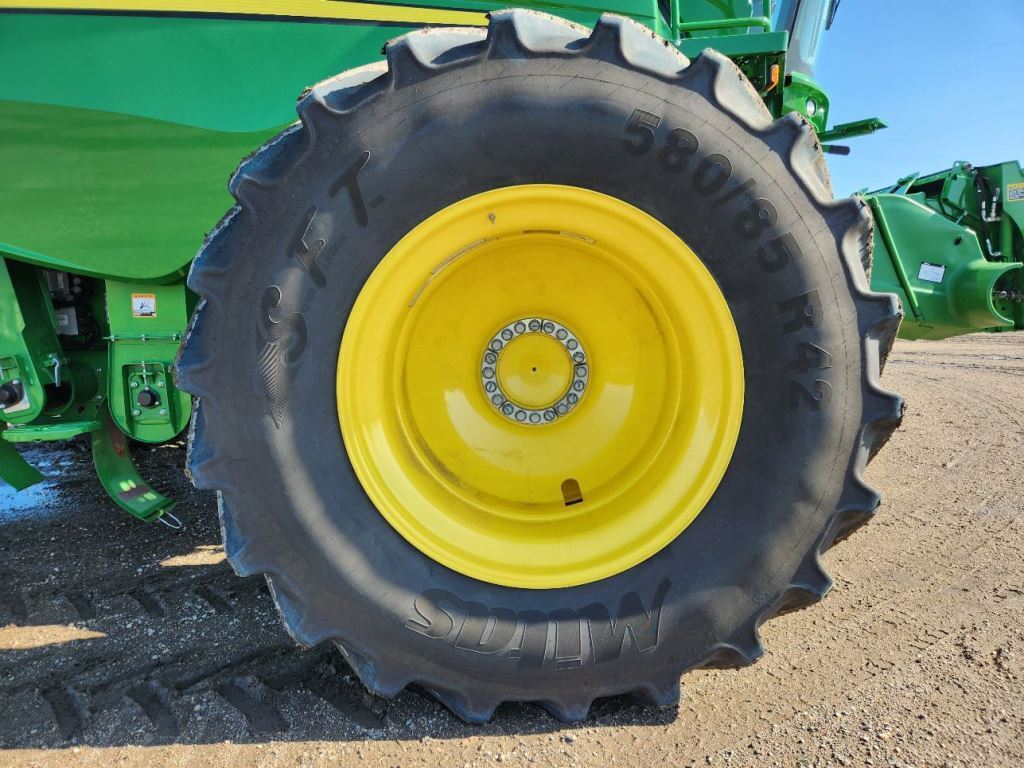 2024 John Deere S780 Combine