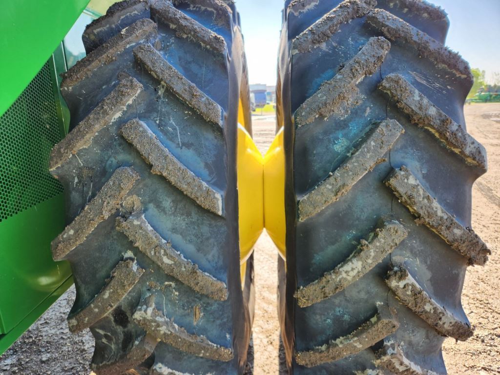 2024 John Deere S780 Combine