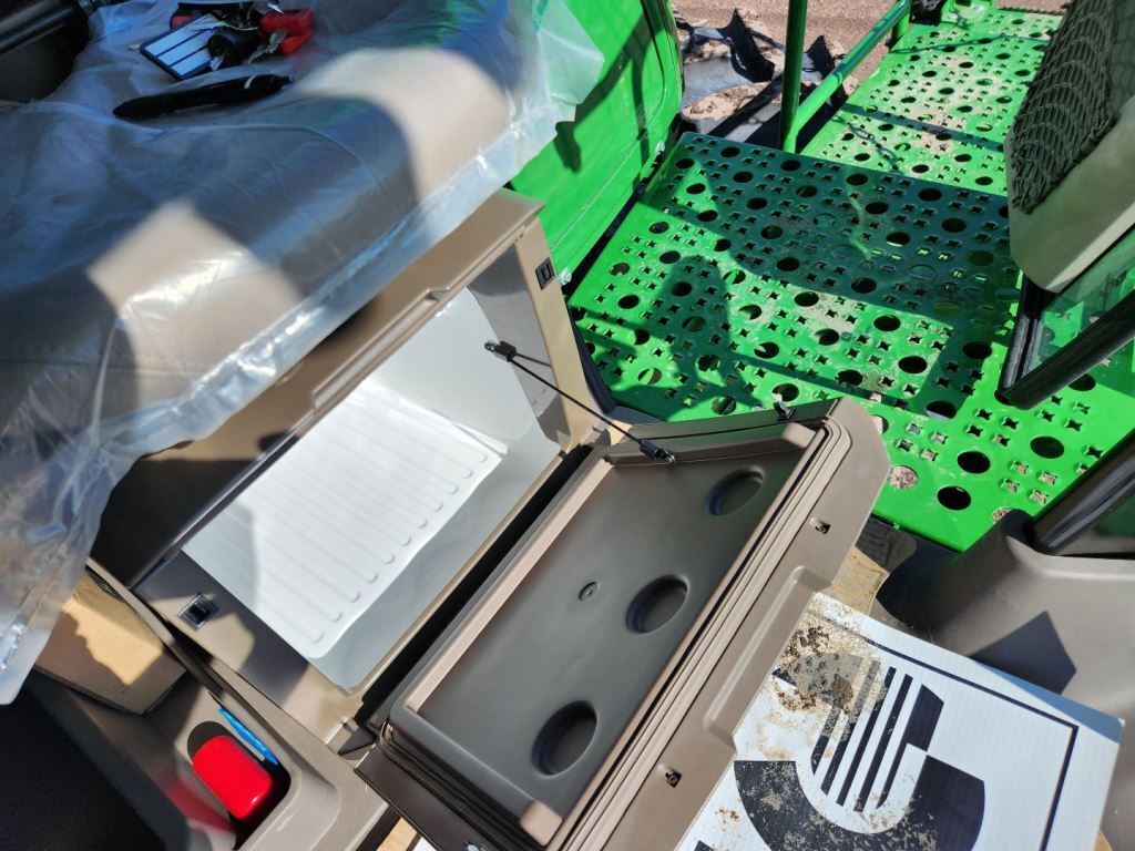 2024 John Deere S780 Combine