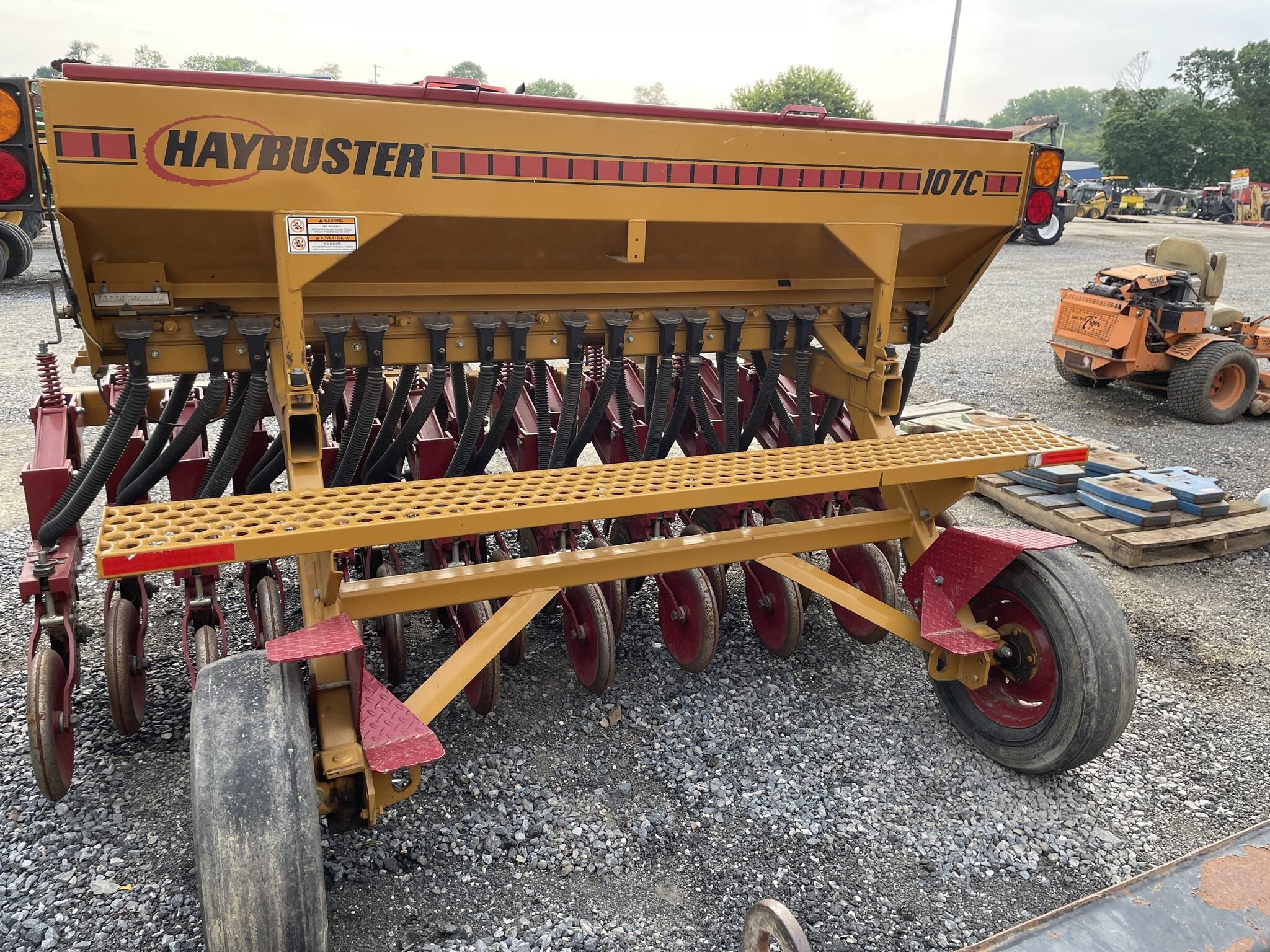 2021 Haybuster 107C Drill