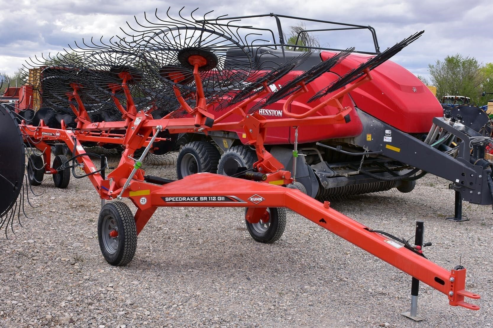 2025 Kuhn SR112GII Rake
