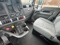 2016 Kenworth T880 Semi Trucks/Trailer