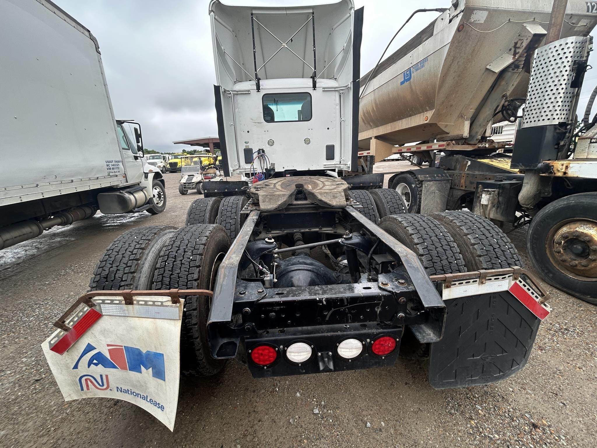 2016 Kenworth T880 Semi Trucks/Trailer