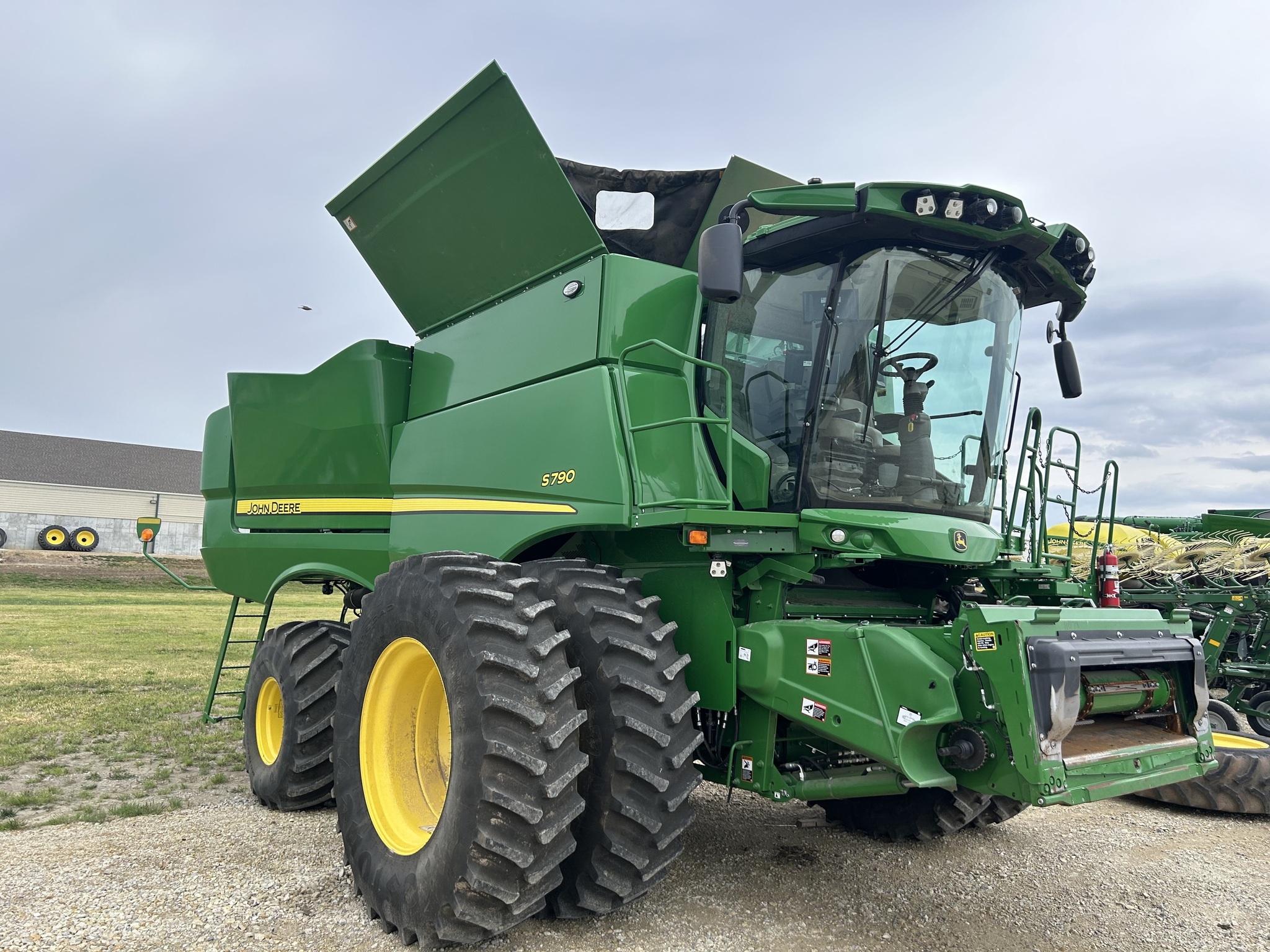 2024 John Deere S790 Combine