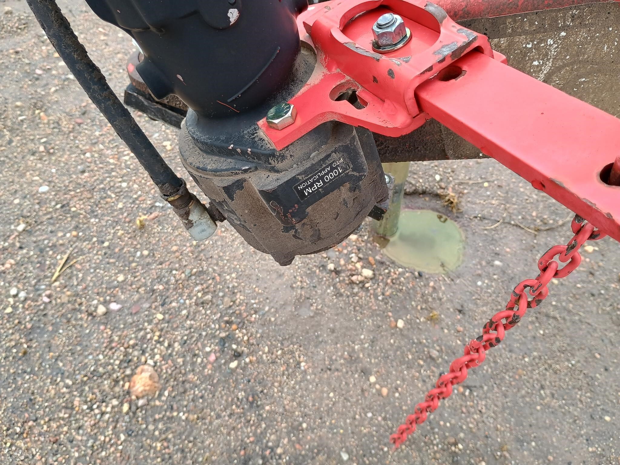 2010 Massey Ferguson 1476 Pull-Type Windrowers and Swather