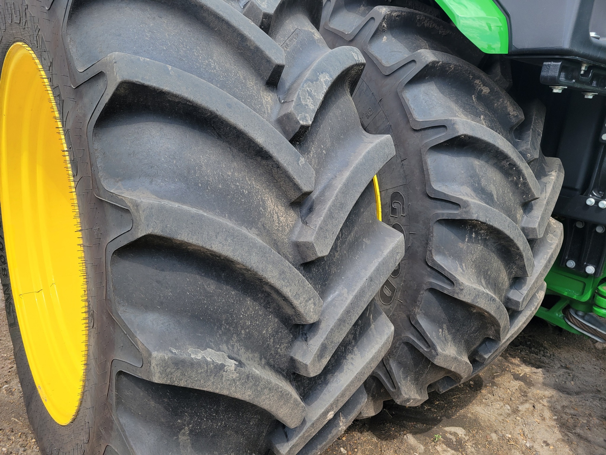 2024 John Deere 9R 640 Tractor