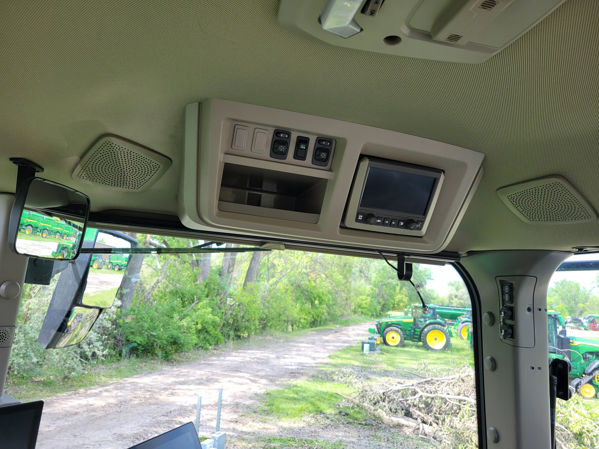 2024 John Deere 9R 640 Tractor